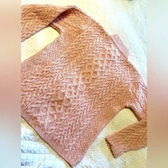 Aran Crafts Pink 100% Merino Wool Sweater from Ireland - Picture 5 of 7